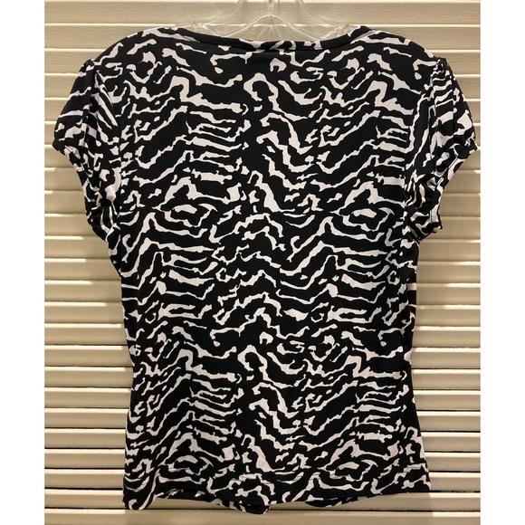 WORTHINGTON BLACK/WHITE PETITE STRETCH V NECK TOP SZ PM - Picture 5 of 6